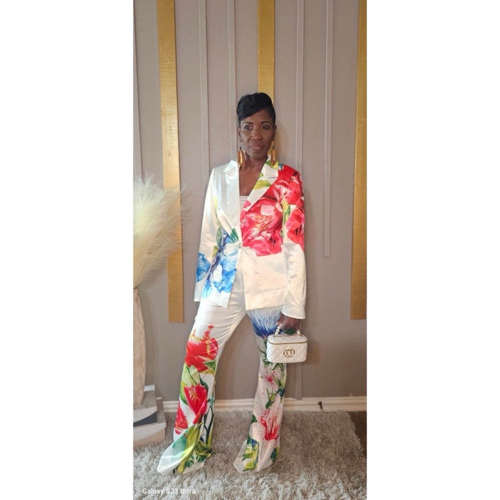 Floral Print Women's Pantsuit - Picture 3 of 5